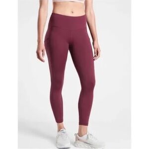 Athleta Ultimate Stash 7/8 Tight Maroon Burgundy Workout Leggings Size XS